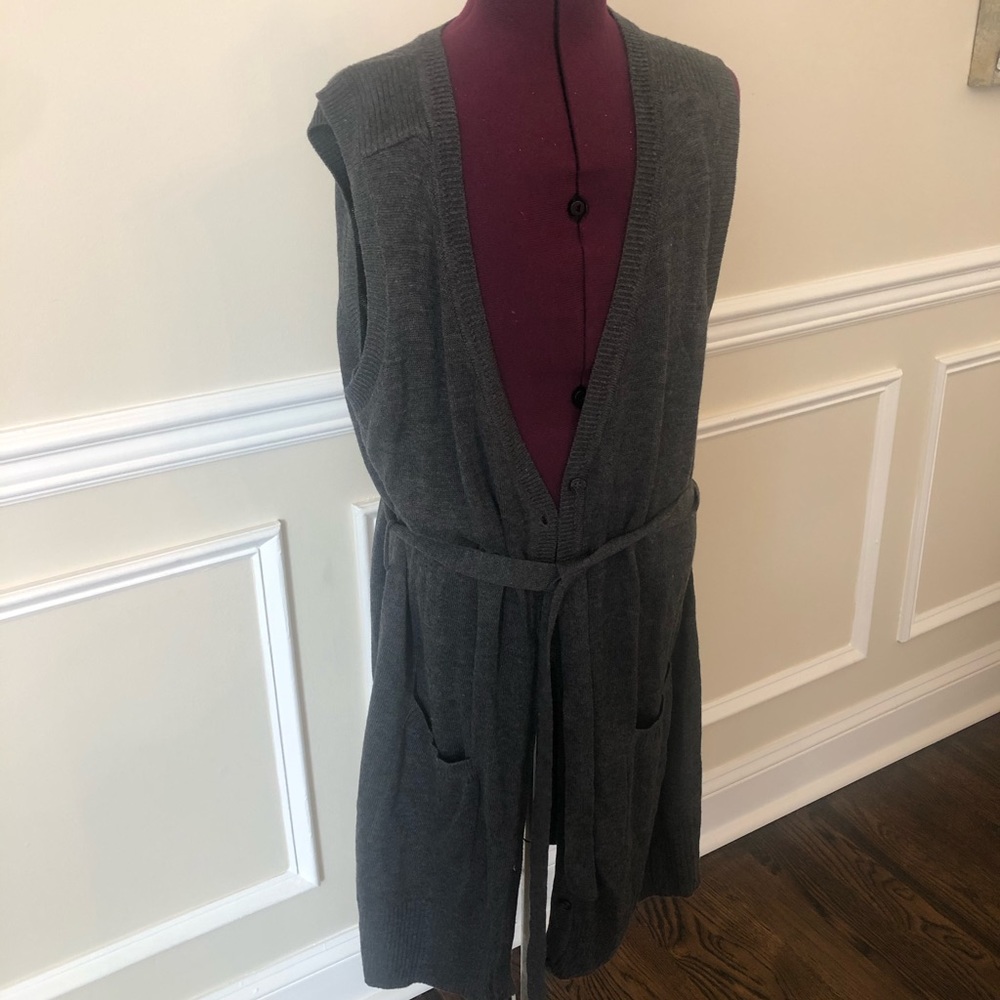 Charcoal gray sleeveless cardigan